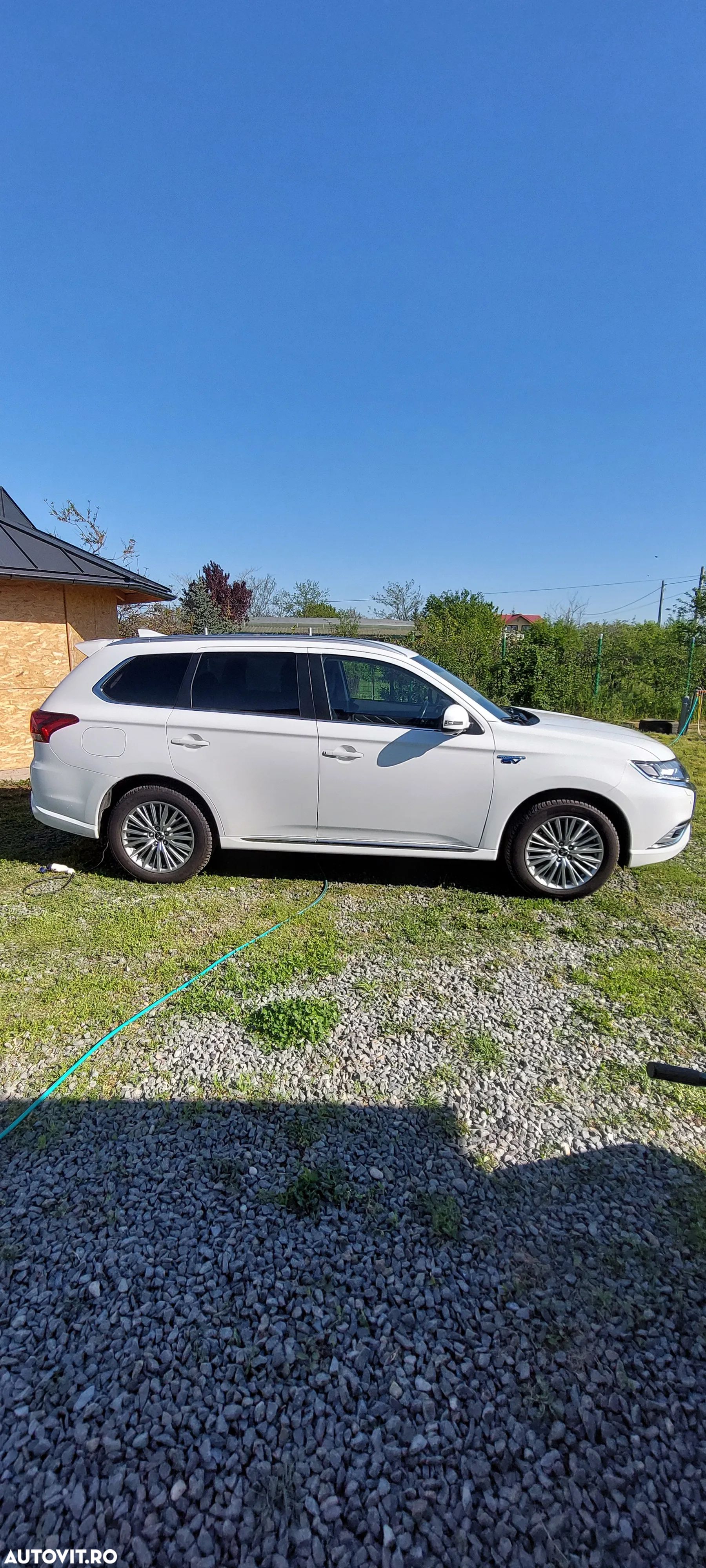 Mitsubishi Outlander PHEV 2.4 L 4X4 Instyle+ - 1