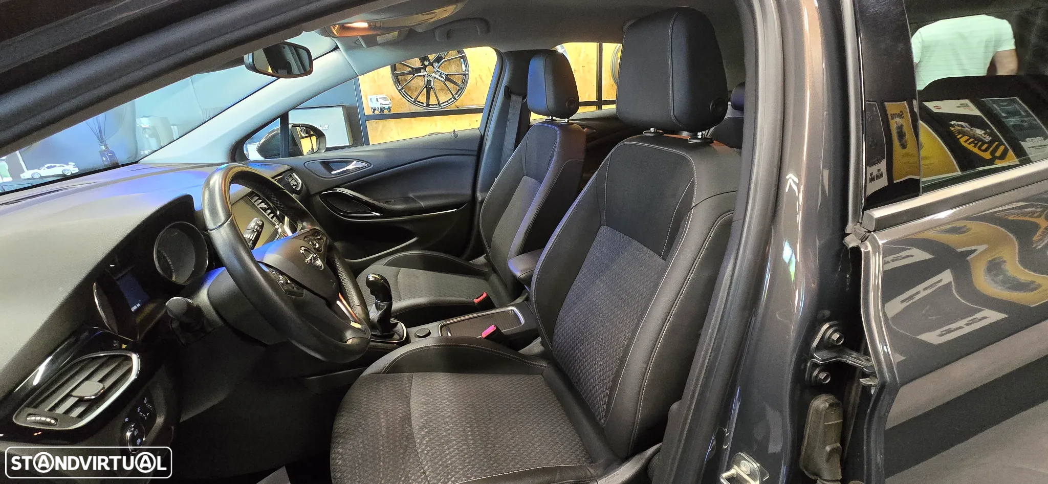 Opel Astra 1.6 CDTi Executive Start/Stop - 6