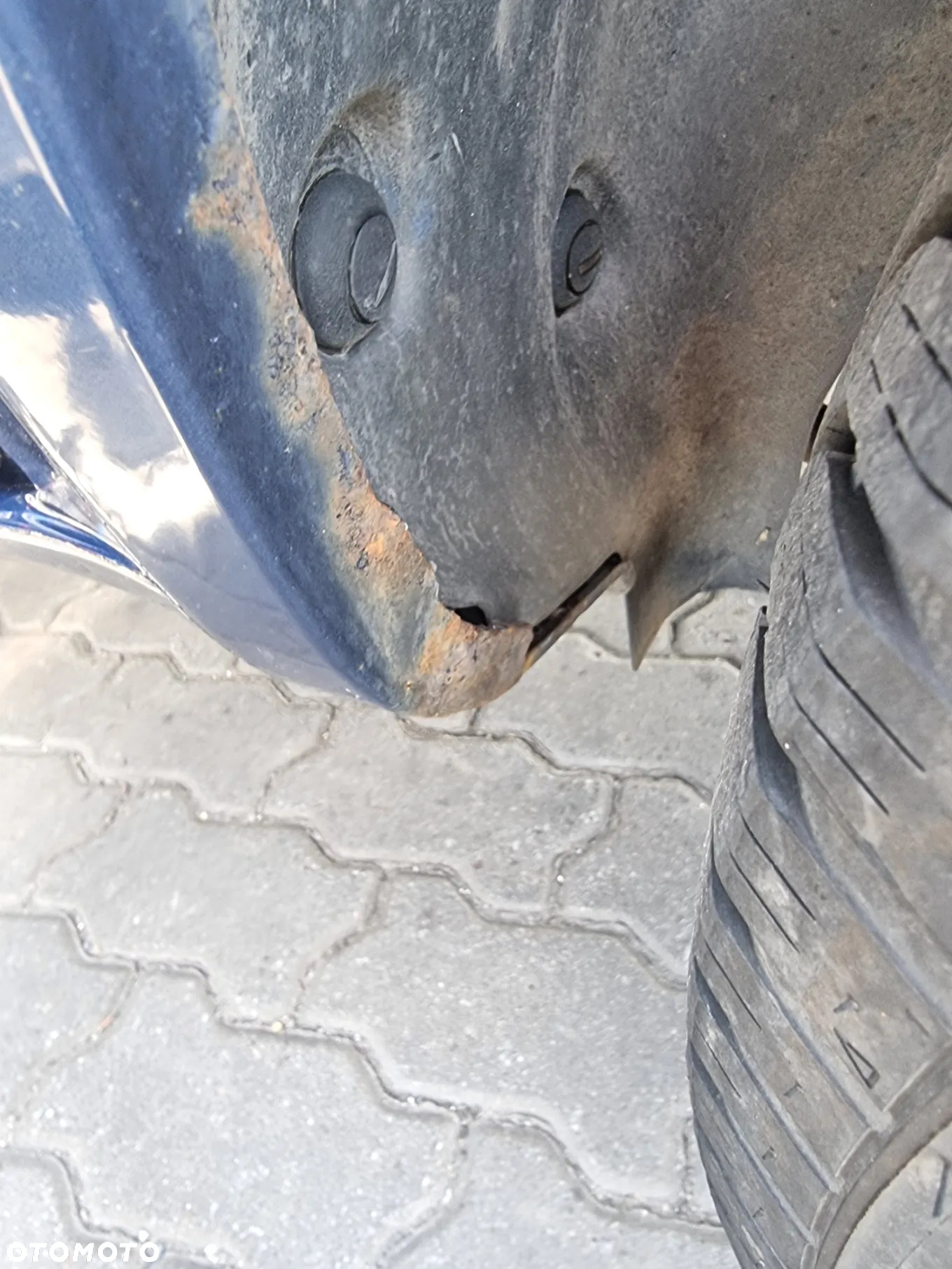 Hyundai Tucson 2.0 CRDi 2WD GLS - 27