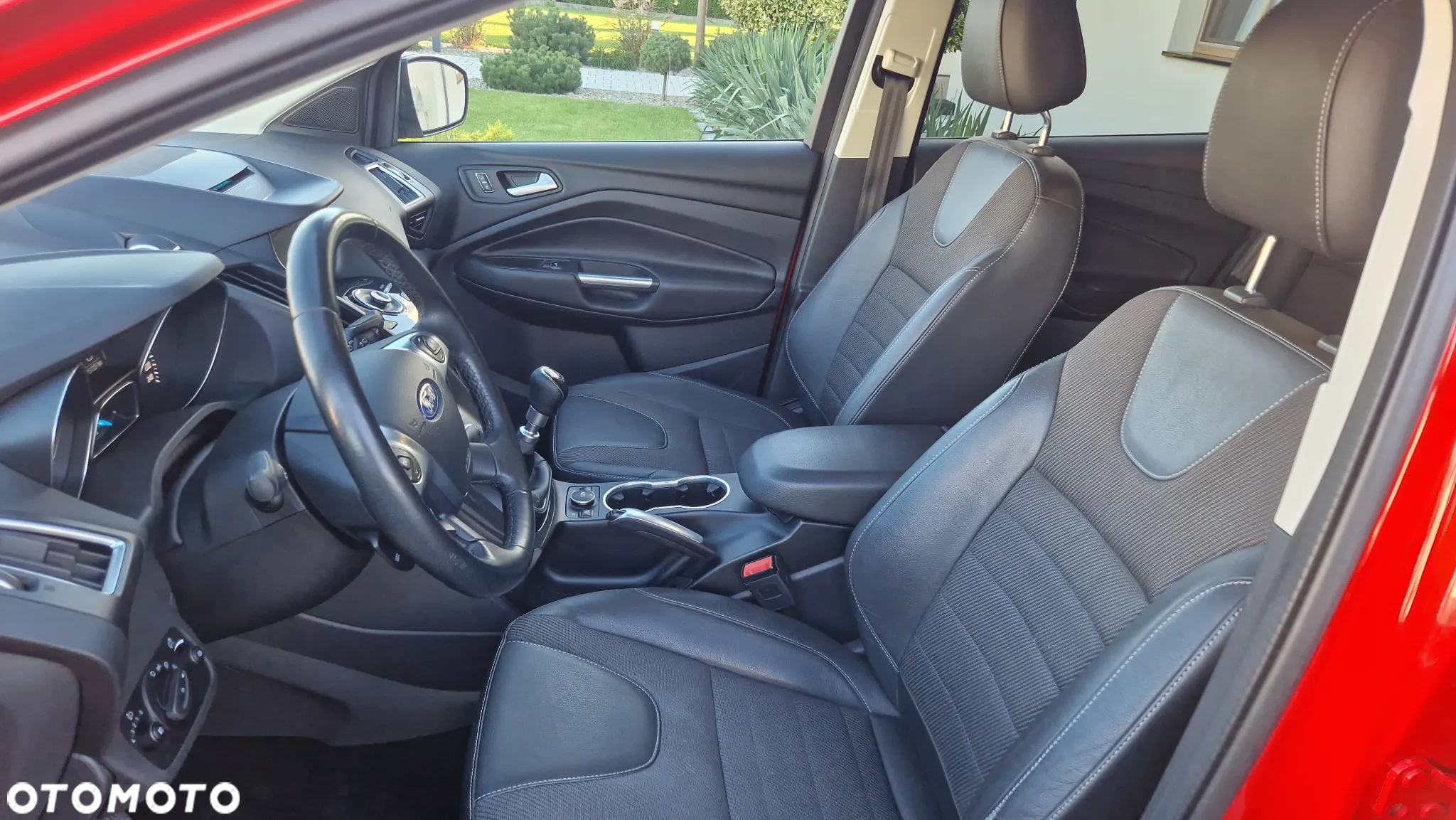Ford Kuga 2.0 TDCi FWD Titanium - 15