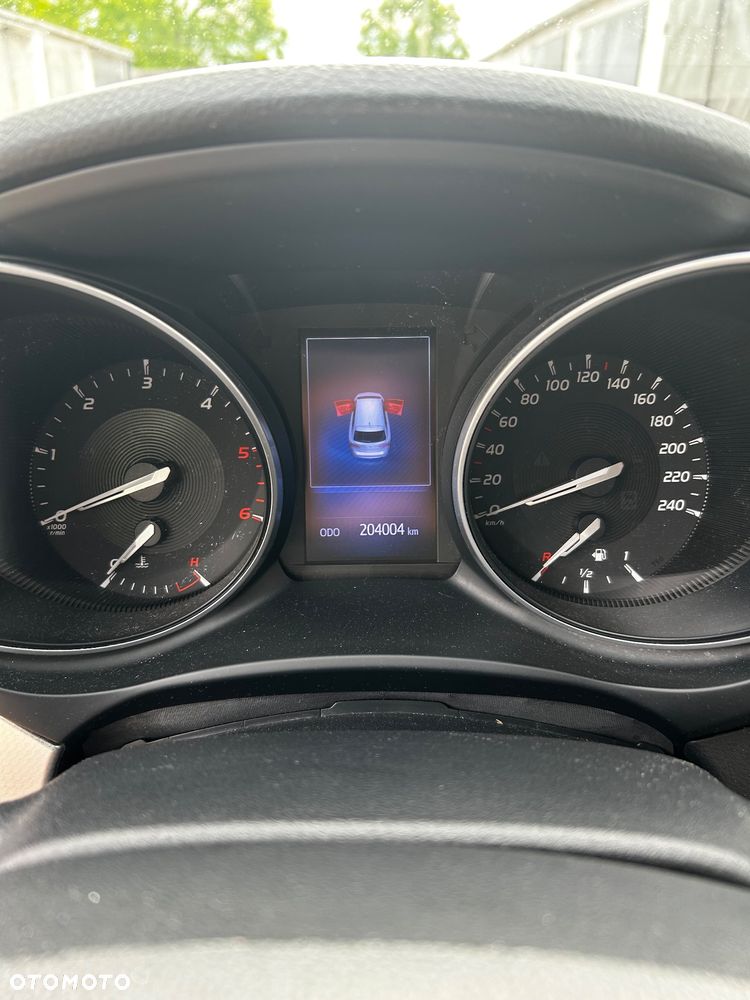 Toyota Avensis 2.0 D-4D Prestige - 14