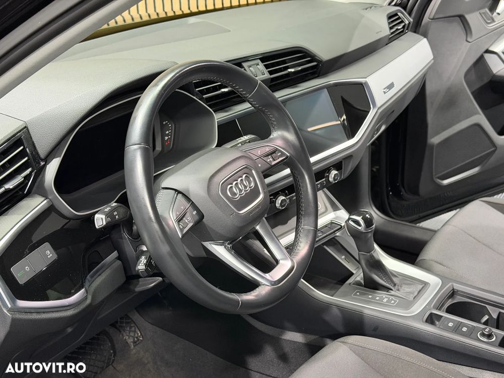 Audi Q3 35 TFSI S tronic - 12