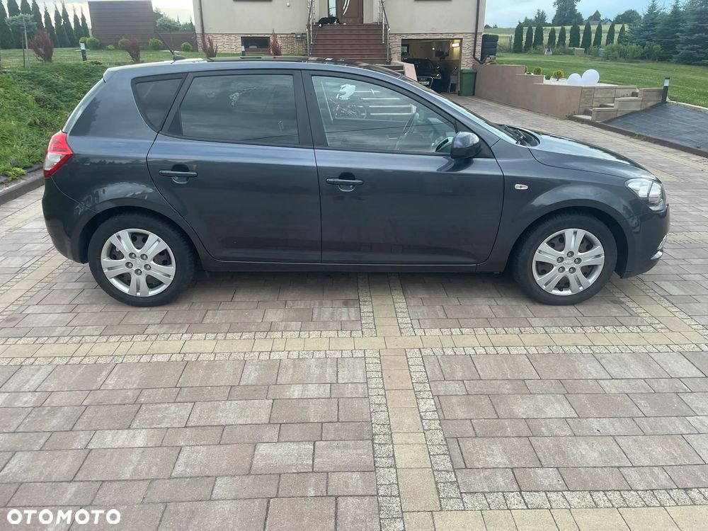 Kia Ceed 1.4 CVVT Spirit - 4