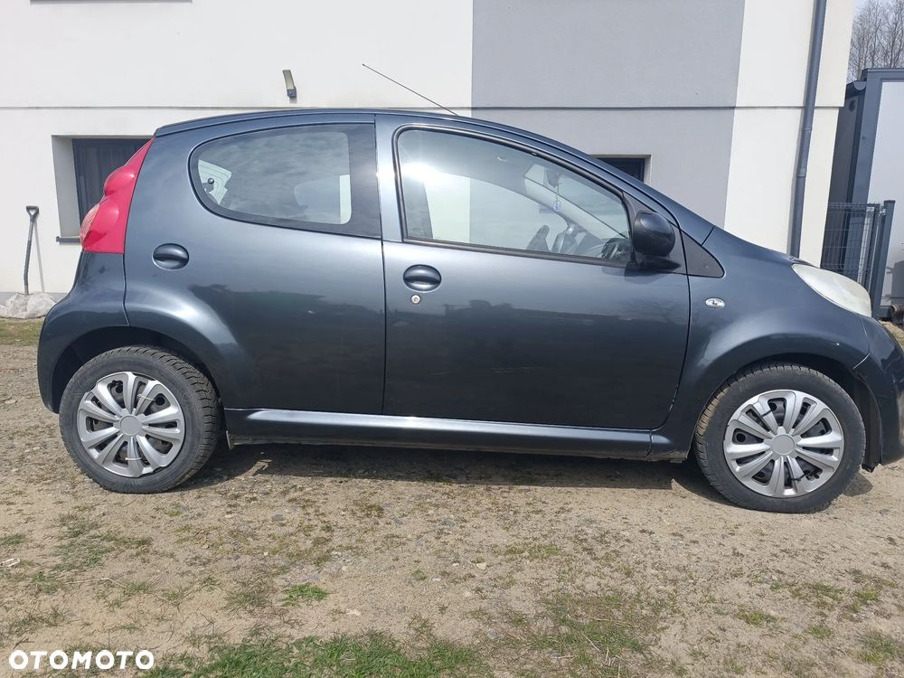 Peugeot 107 1.4 HDI Trendy - 3