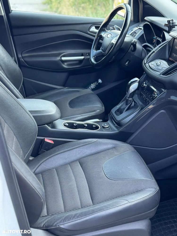 Ford Kuga 2.0 TDCi 4x4 Aut. Titanium - 13