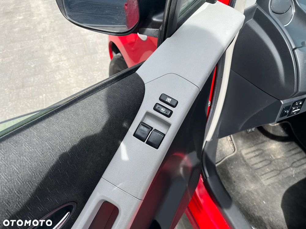 Toyota Yaris 1.8 VVT-i TS - 11