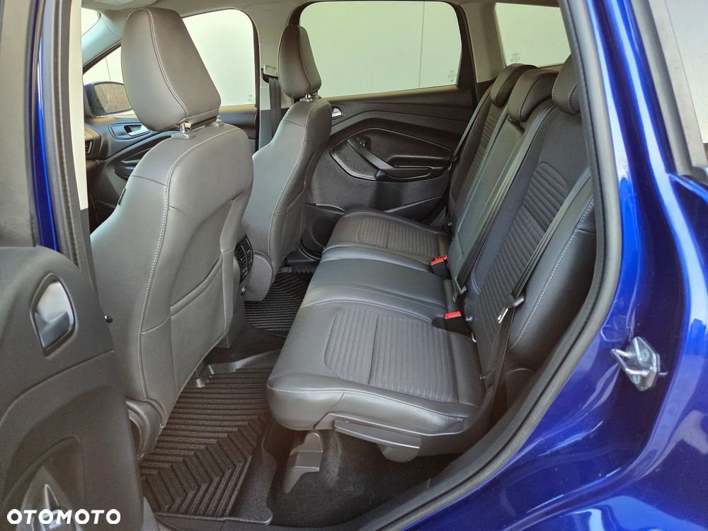 Ford Kuga 2.0 TDCi 4x4 Titanium - 20