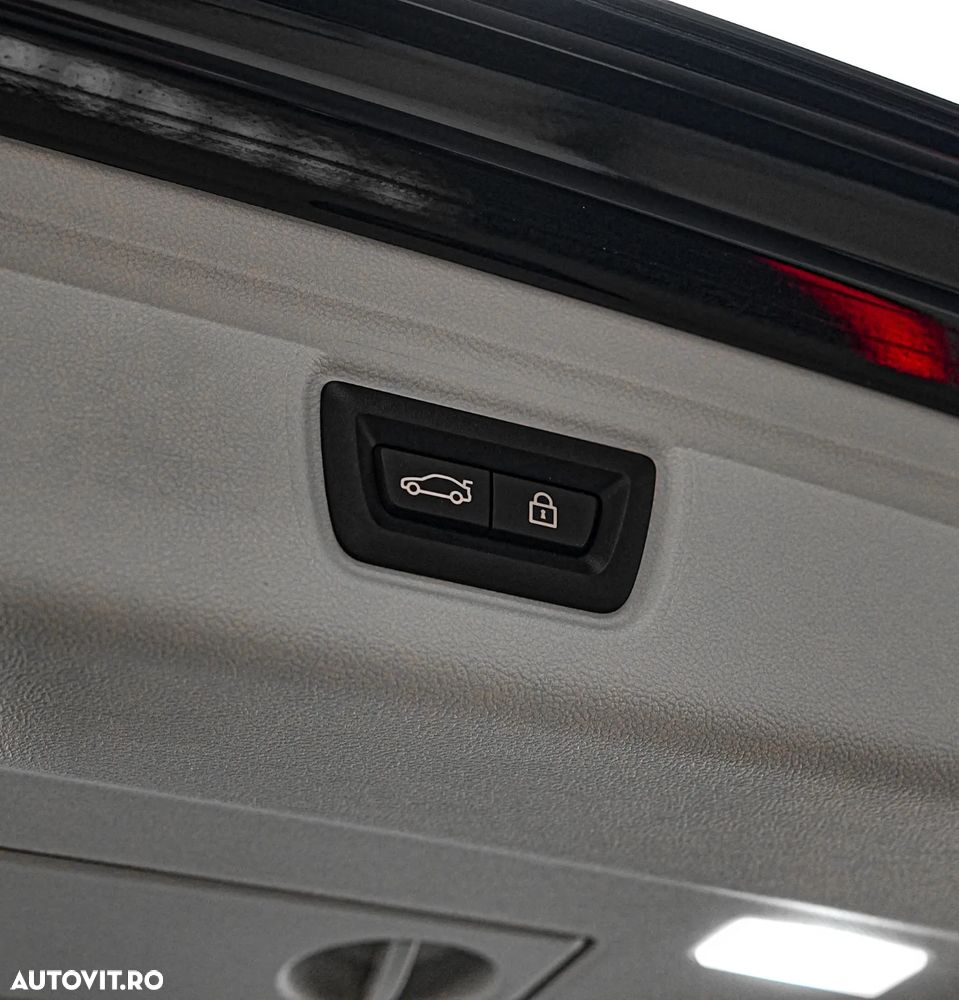 BMW Seria 3 320e AT PHEV - 29