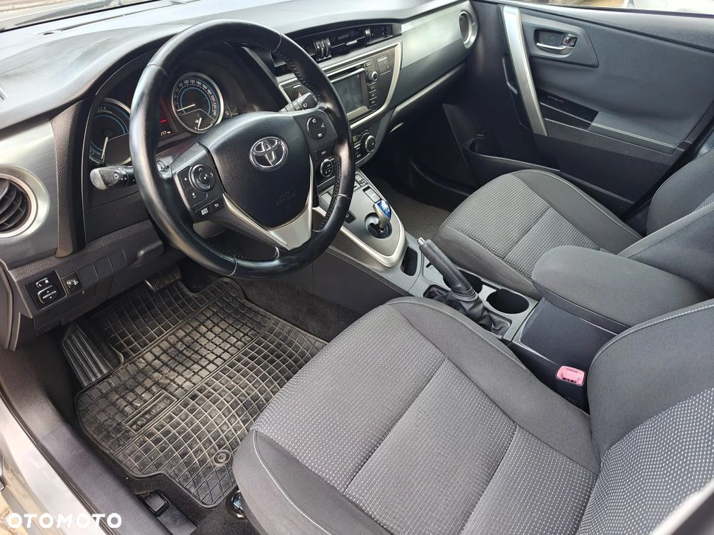 Toyota Auris - 18
