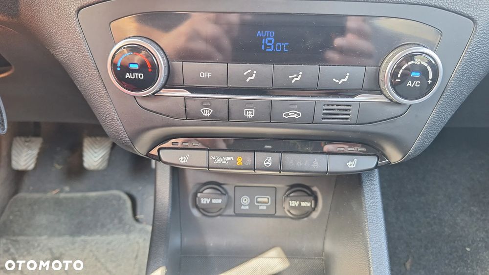 Hyundai i20 1.2 BlueDrive Comfort - 10