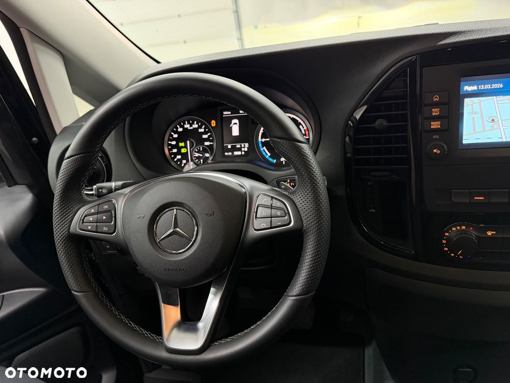 Mercedes-Benz eVITO - 28