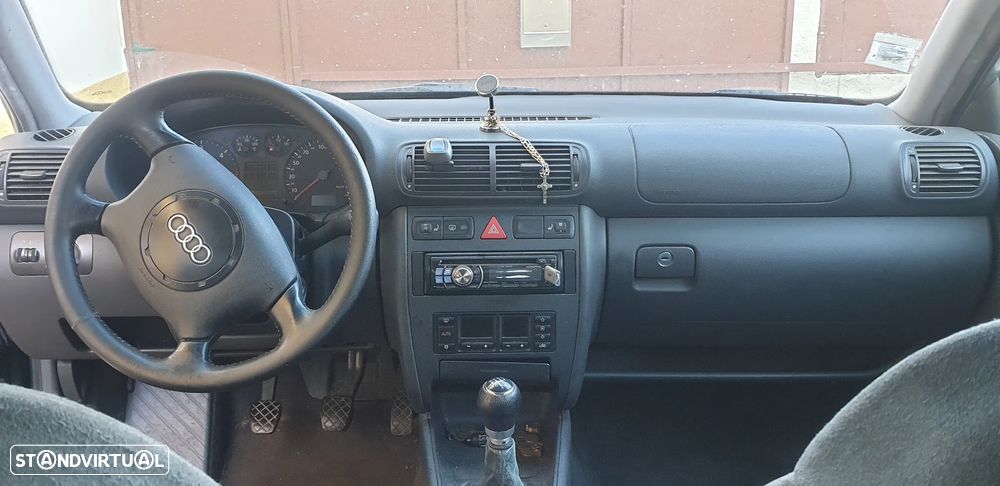 Audi A3 1.9 TDI Attraction - 5