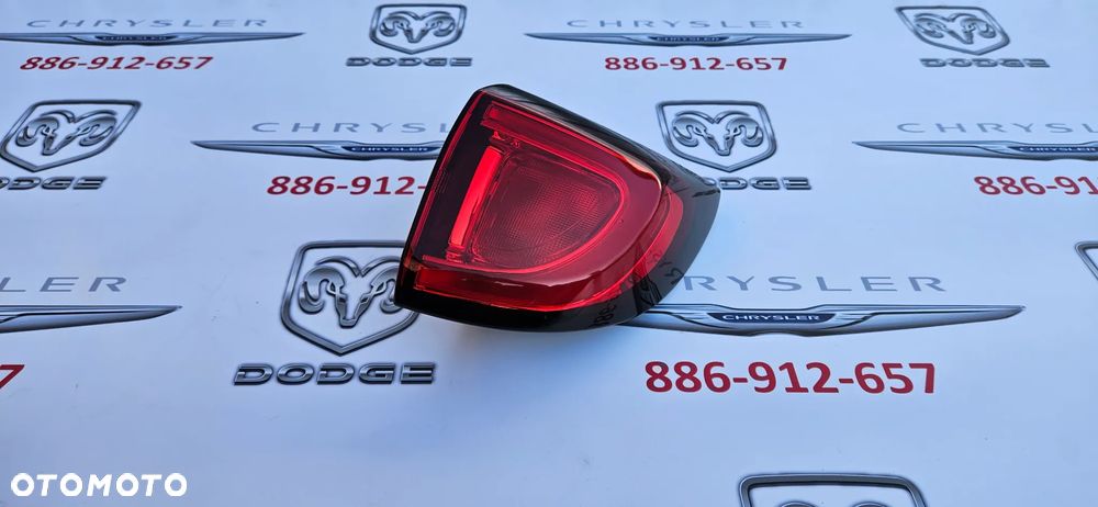 Chrysler Pacifica 2016- Lampa tył prawy Lampa tylna prawa P68229026AF Lampa tył lewy Lampa tylna lewa P68229027AF  LED IDEALNE - 12