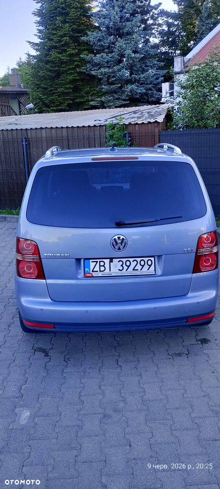 Volkswagen Touran - 15