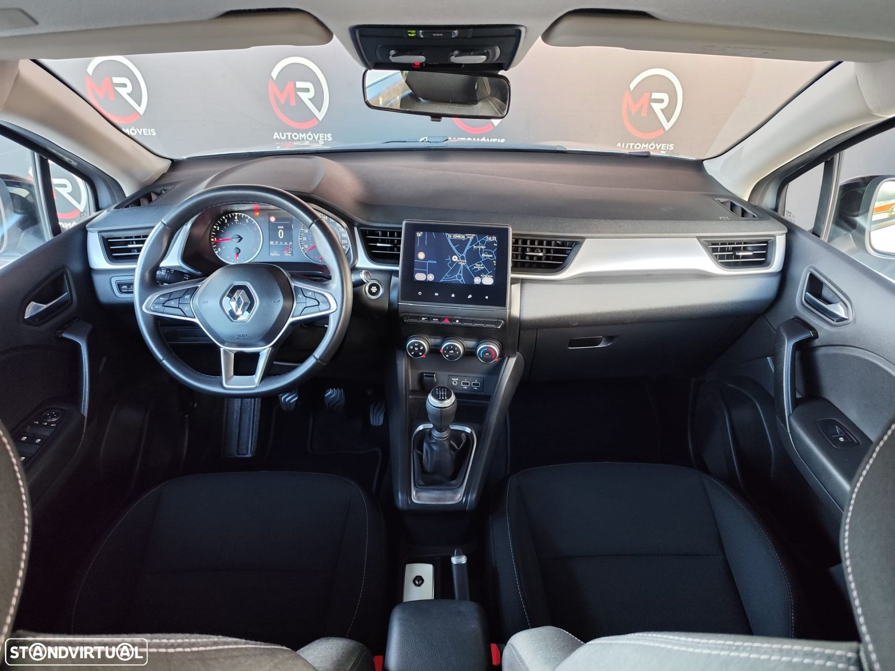 Renault Captur - 10