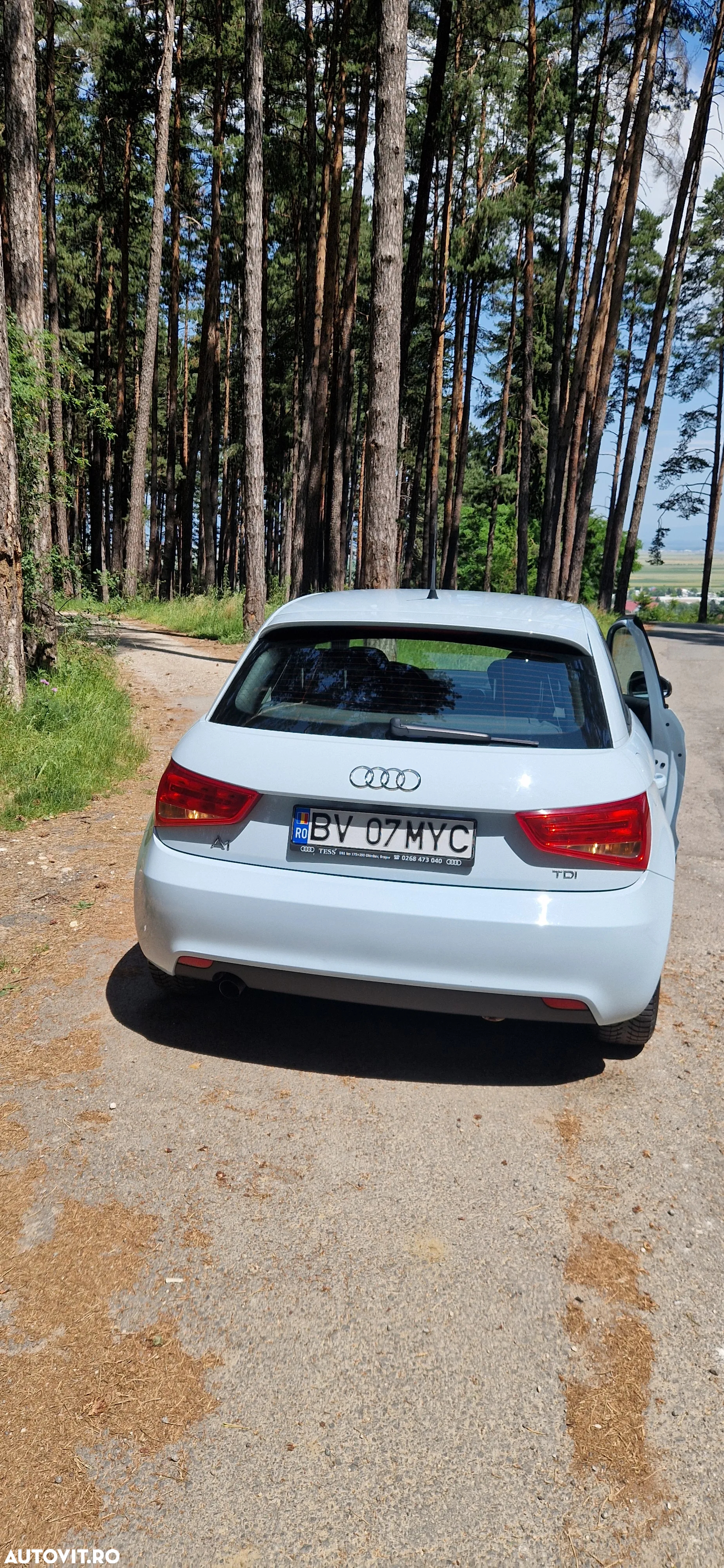 Audi A1 Sportback 1.6 TDI Attraction - 4