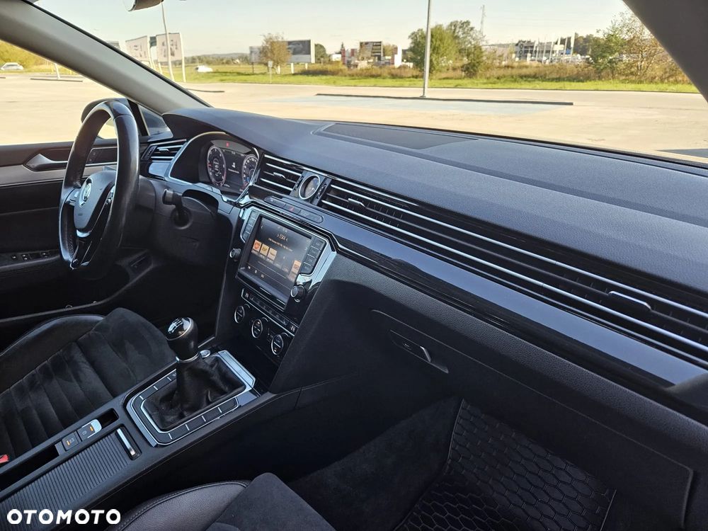 Volkswagen Passat 2.0 TDI BMT Highline - 18