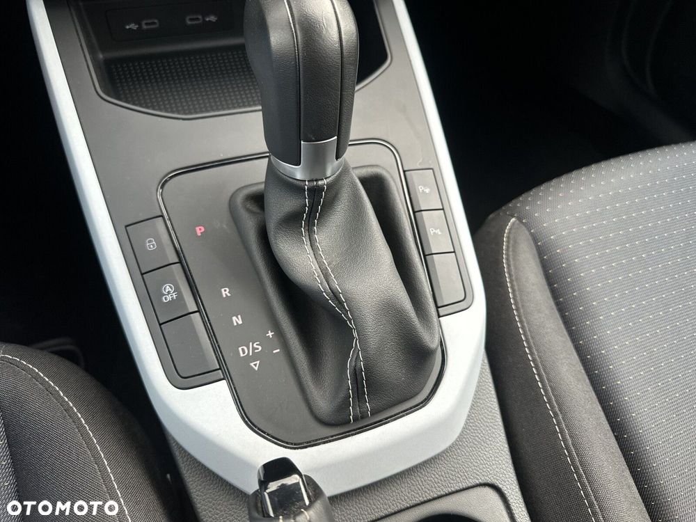 Seat Arona 1.0 TSI Style S&S DSG - 24