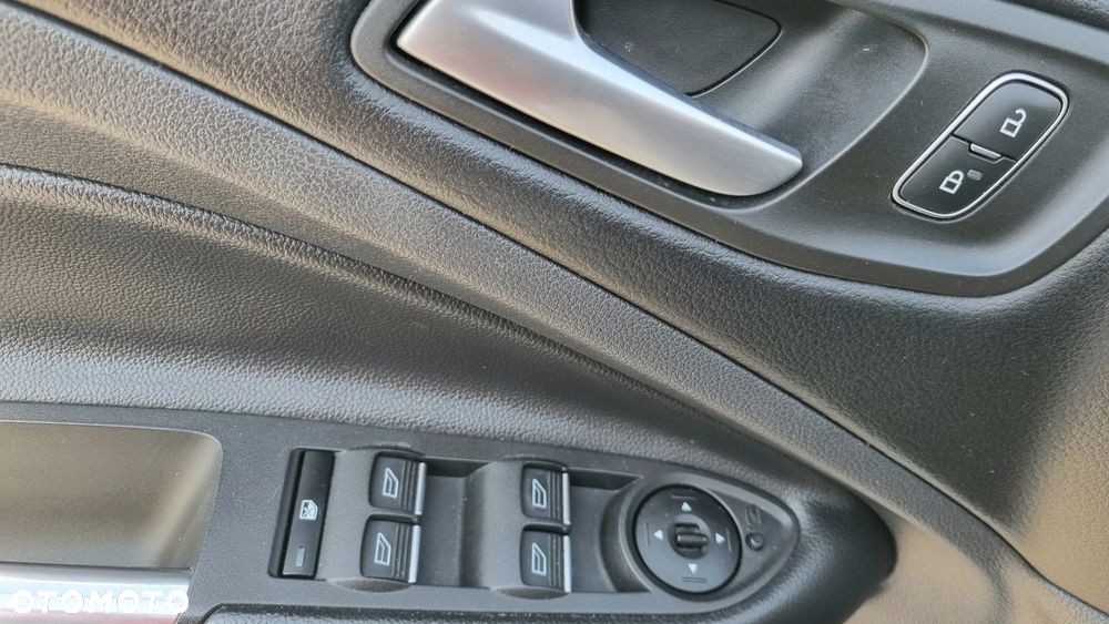 Ford Kuga 2.0 TDCi 4x2 Cool & Connect - 17