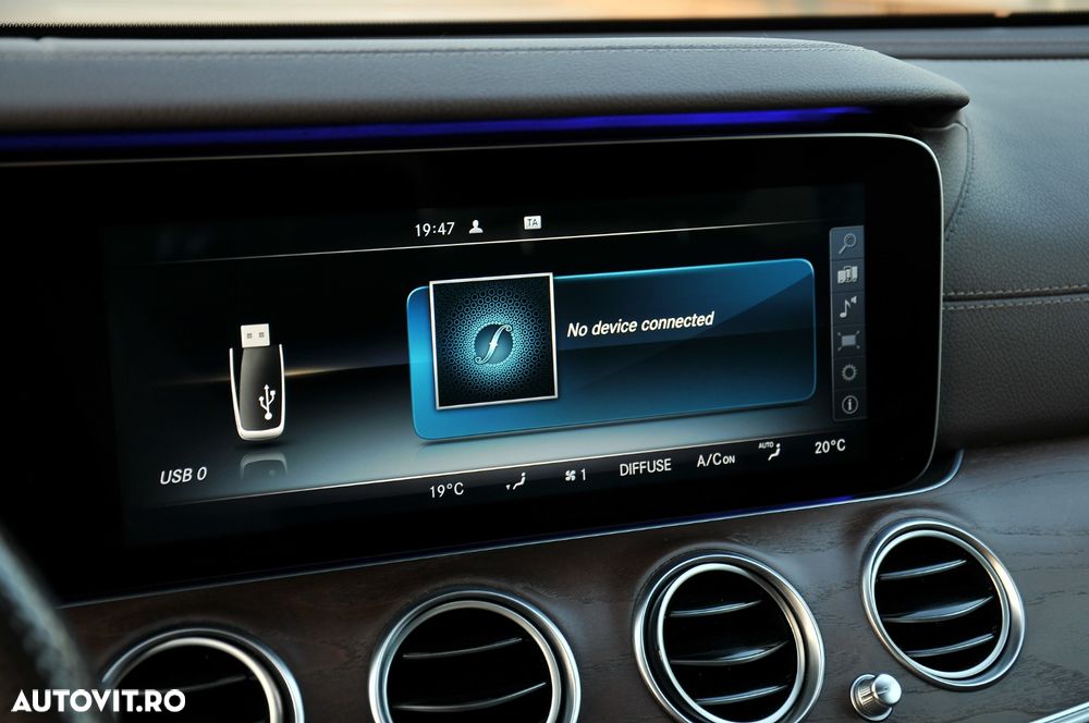 Mercedes-Benz E - 15