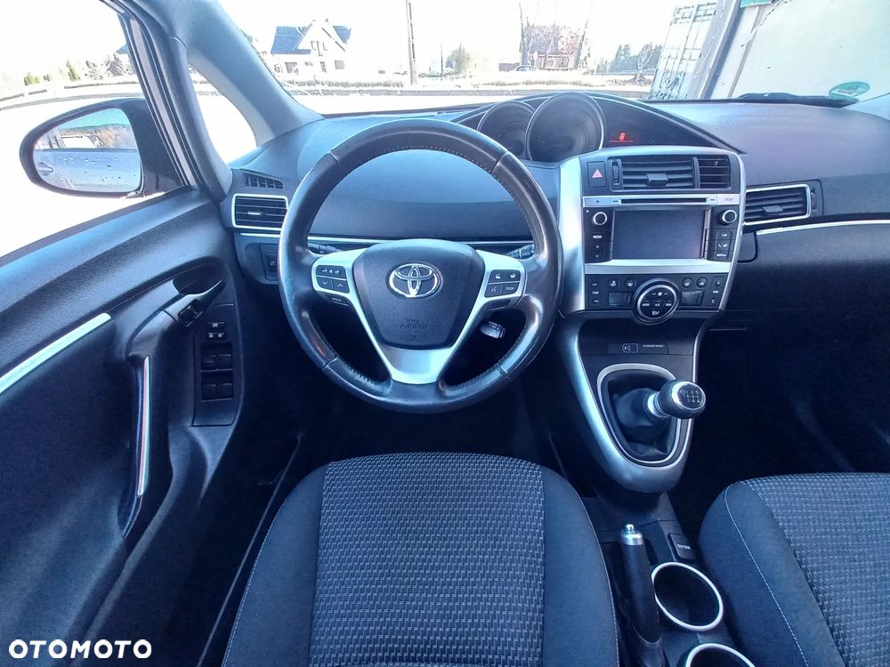 Toyota Verso 1.6 D-4D Active - 21