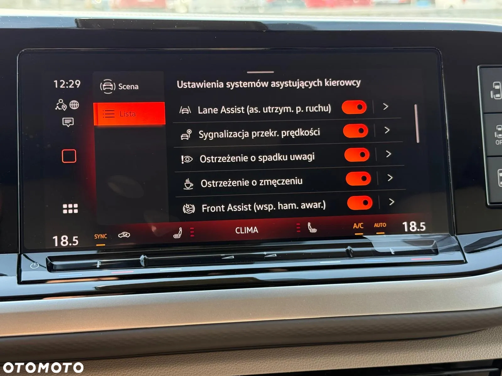 Volkswagen Multivan 2.0 TDI L2 Style DSG - 17