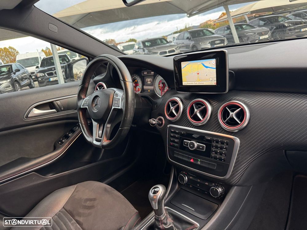 Mercedes-Benz A 180 d AMG Line - 10