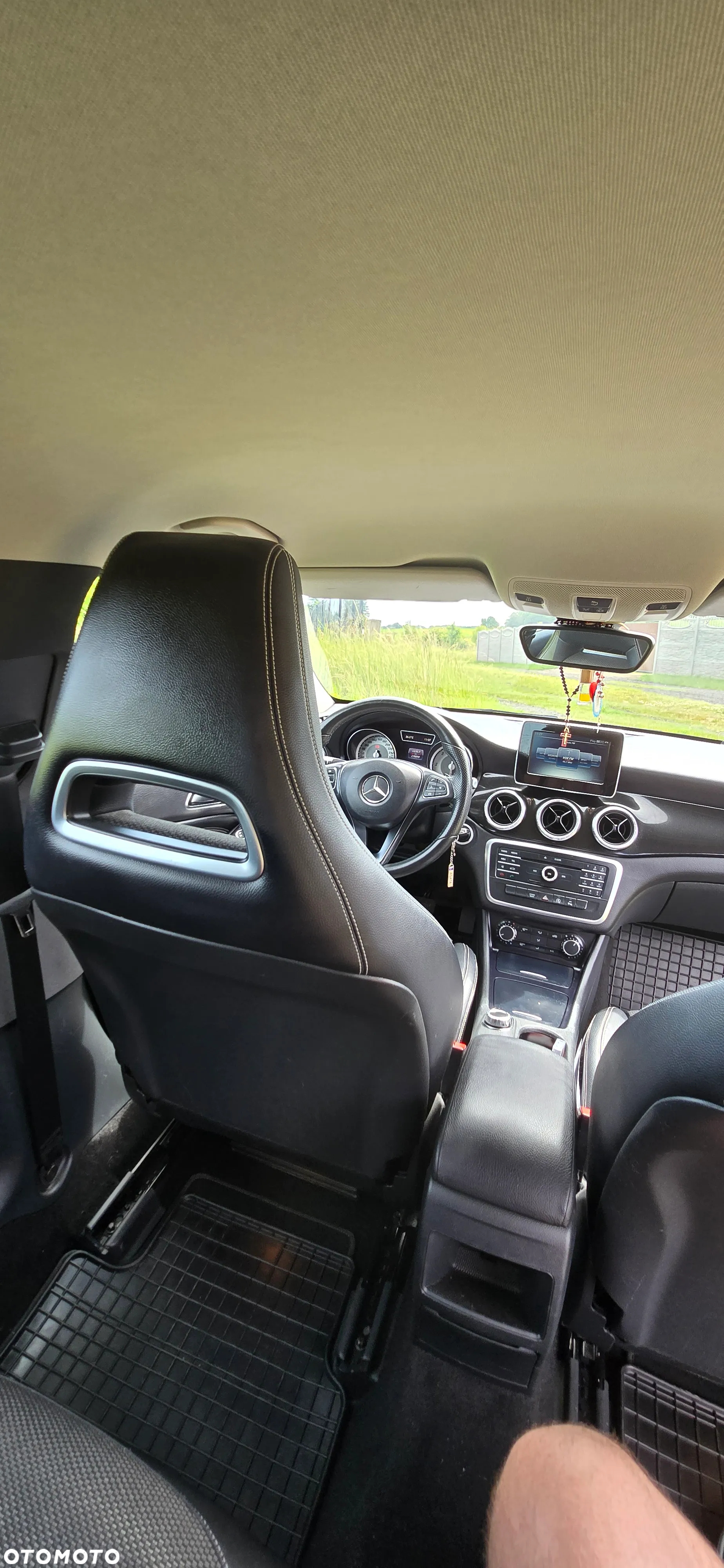 Mercedes-Benz CLA 180 d 7G-DCT - 4