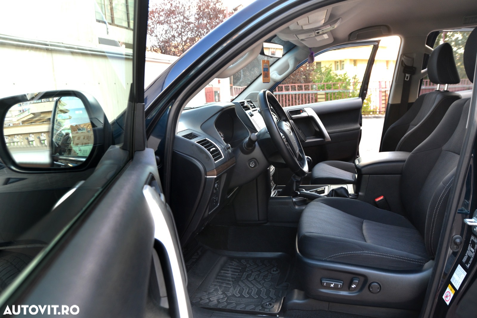Toyota Land Cruiser 2.8l Turbo D-4D M/T Executive - 18