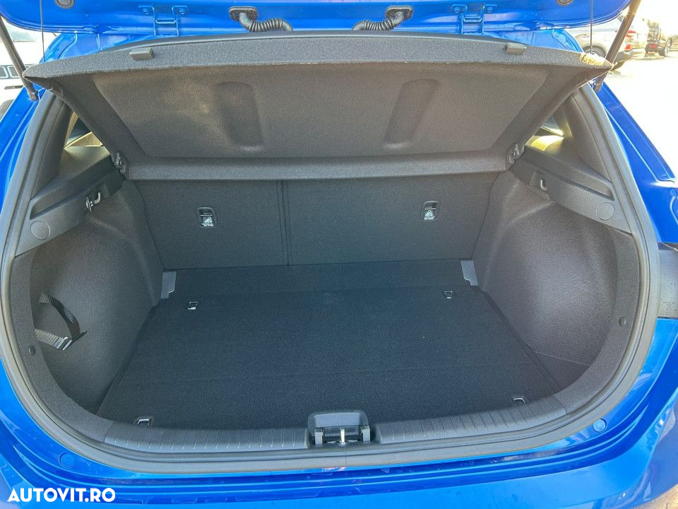Kia Ceed - 9