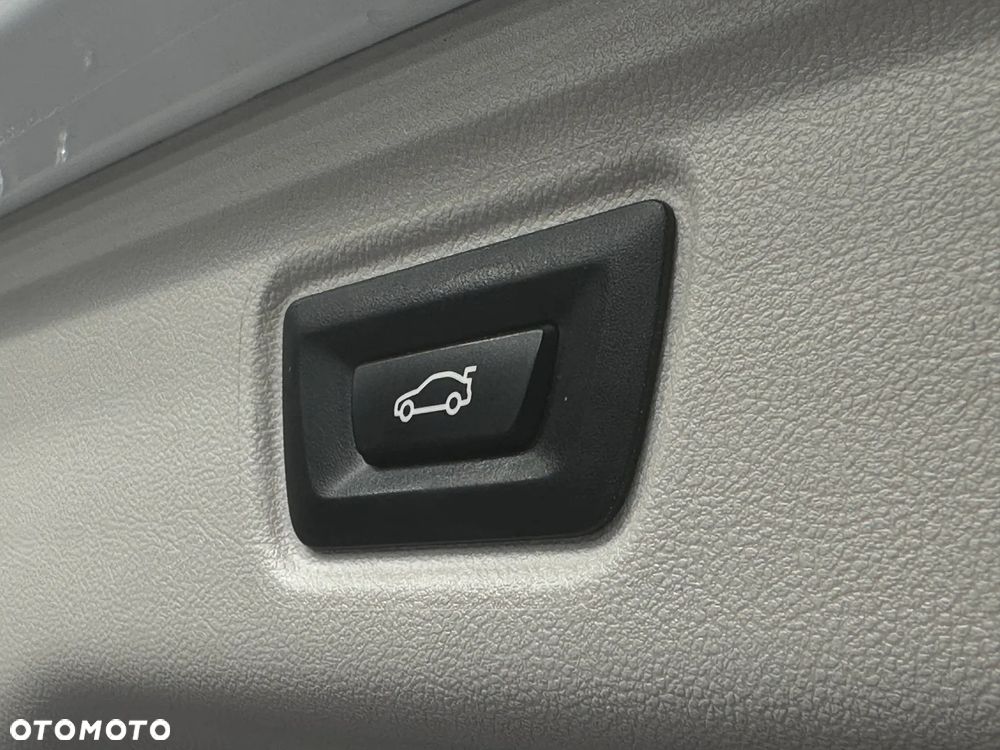 BMW Seria 3 318d Advantage - 12