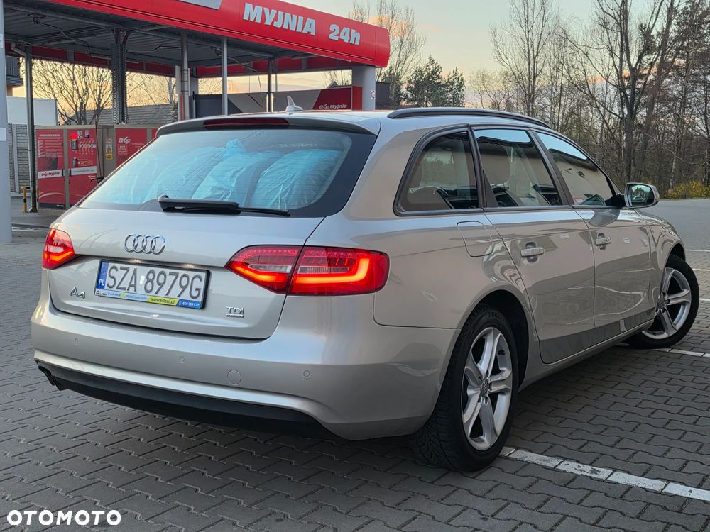 Audi A4 Avant 2.0 TDI Quattro S tronic - 4