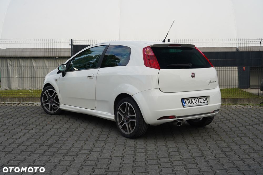 Fiat Punto - 4