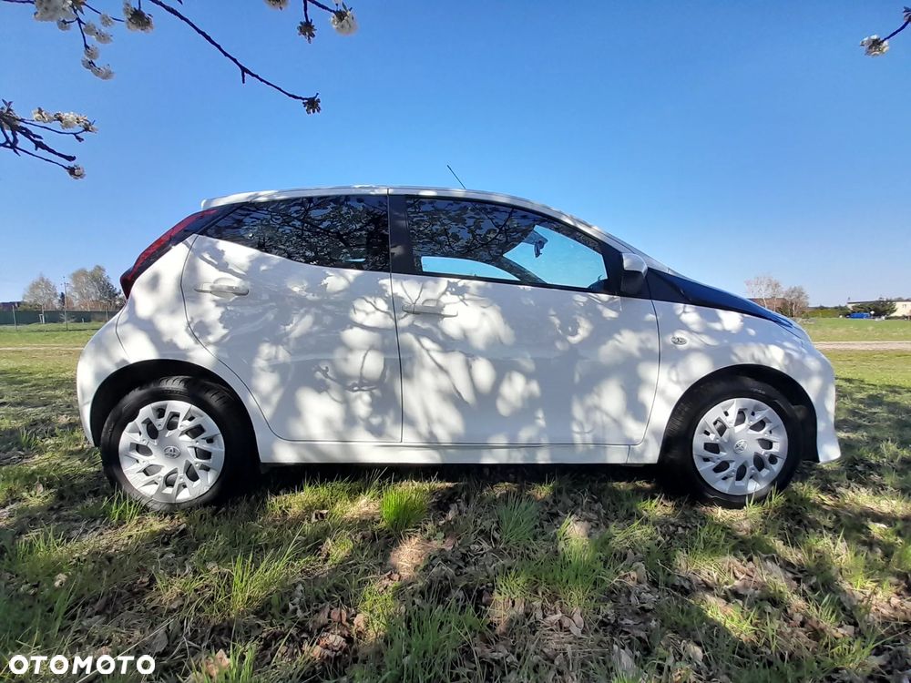 Toyota Aygo x-play - 6