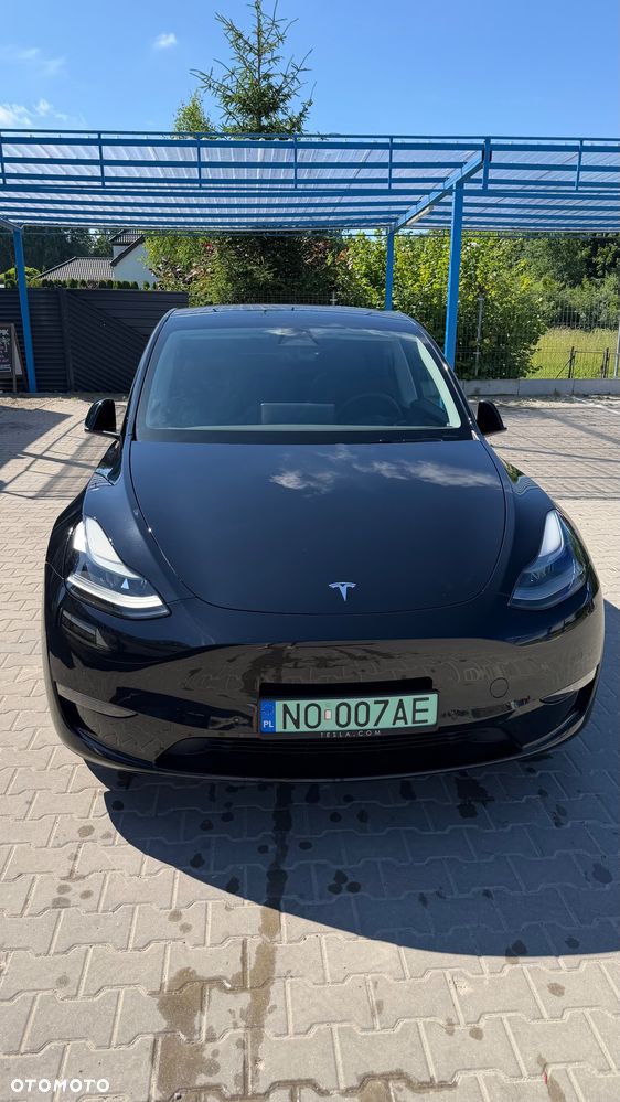 Tesla Model Y Performance AWD - 5