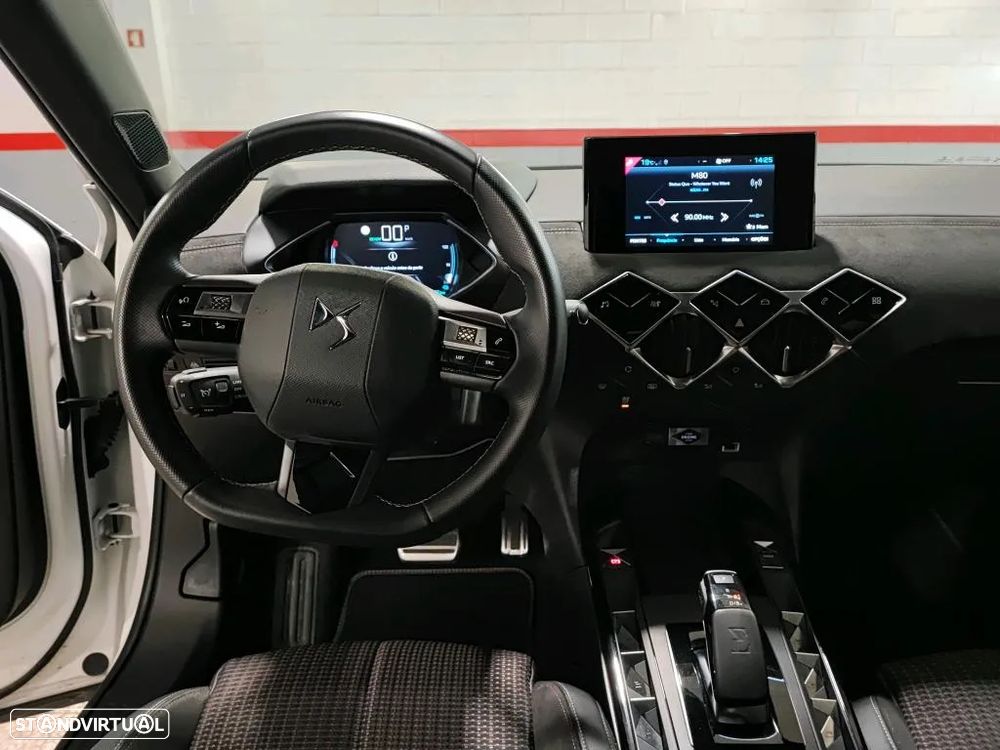 DS DS3 Crossback E-Tense Performance Line - 8