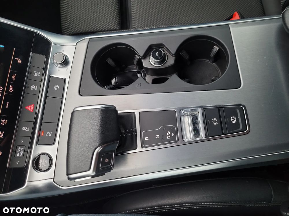 Audi A6 Avant 40 TDI S tronic S line - 19