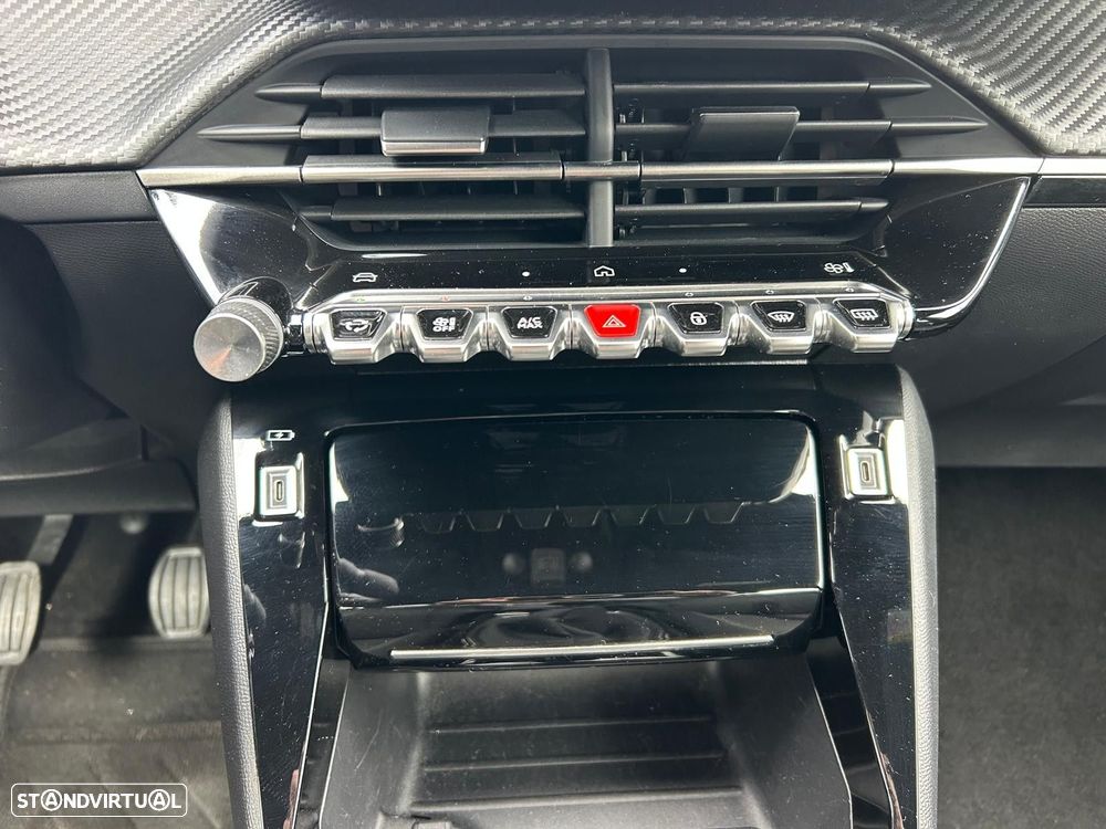 Peugeot 2008 1.2 PureTech Allure Pack - 38