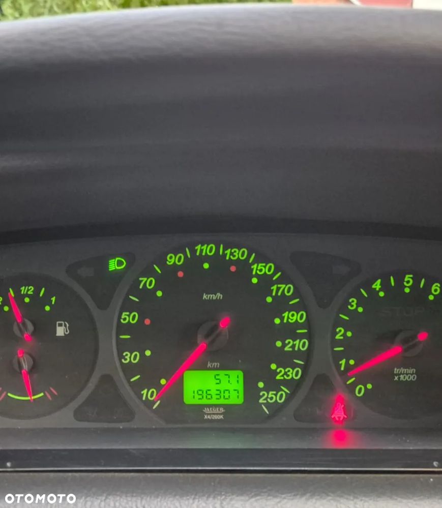 Citroën C5 2.2 HDi Exclusive - 17