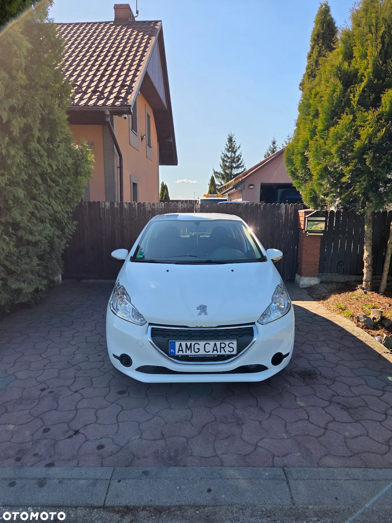 Peugeot 208 - 4