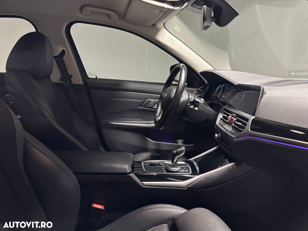 BMW Seria 3 320i xDrive AT - 8