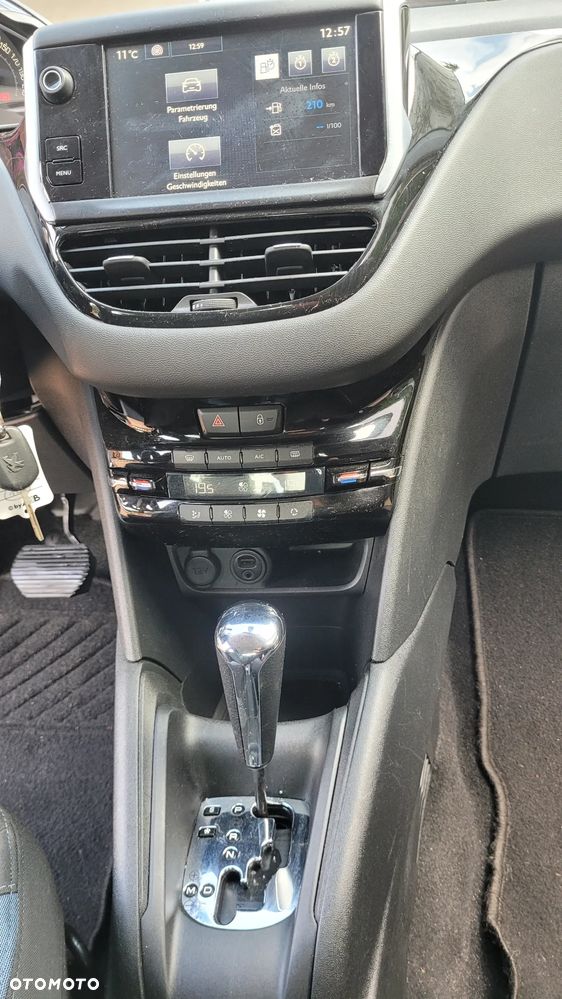 Peugeot 208 120 VTI Automatik Allure - 20