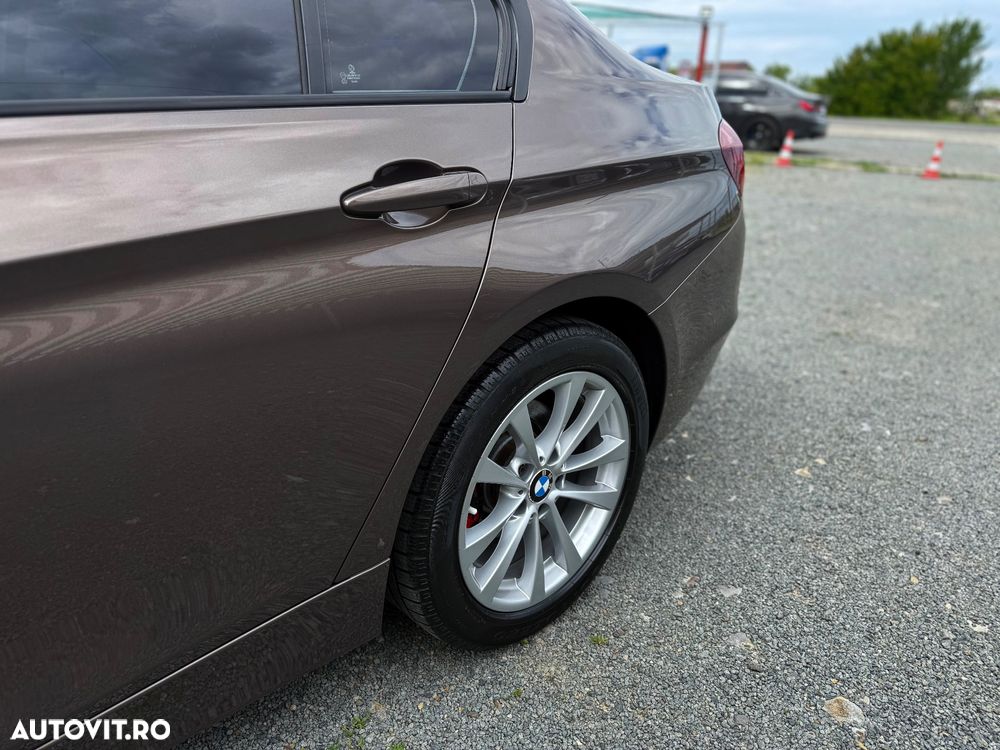 BMW Seria 3 318d Modern Line - 17