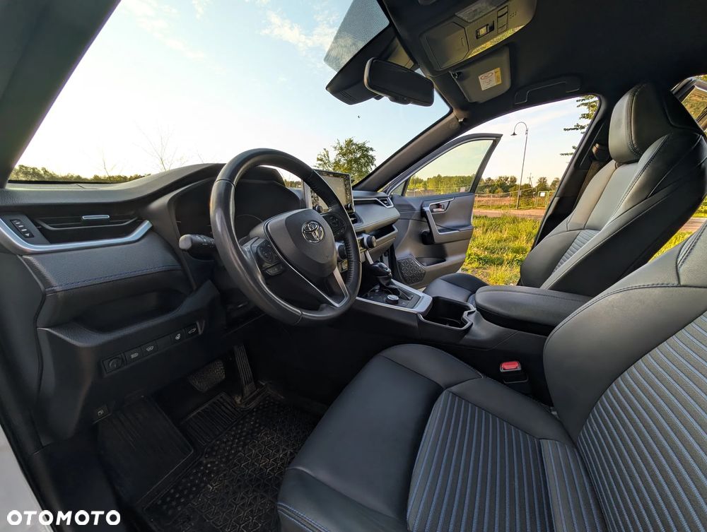 Toyota RAV4 - 14
