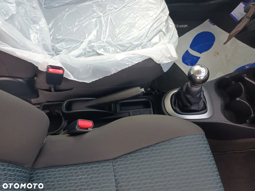 Toyota Yaris 1.33 VVT-i Executive - 21