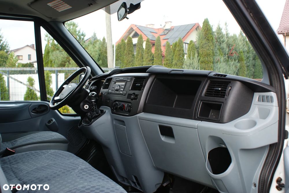 Ford Transit Doka - 16