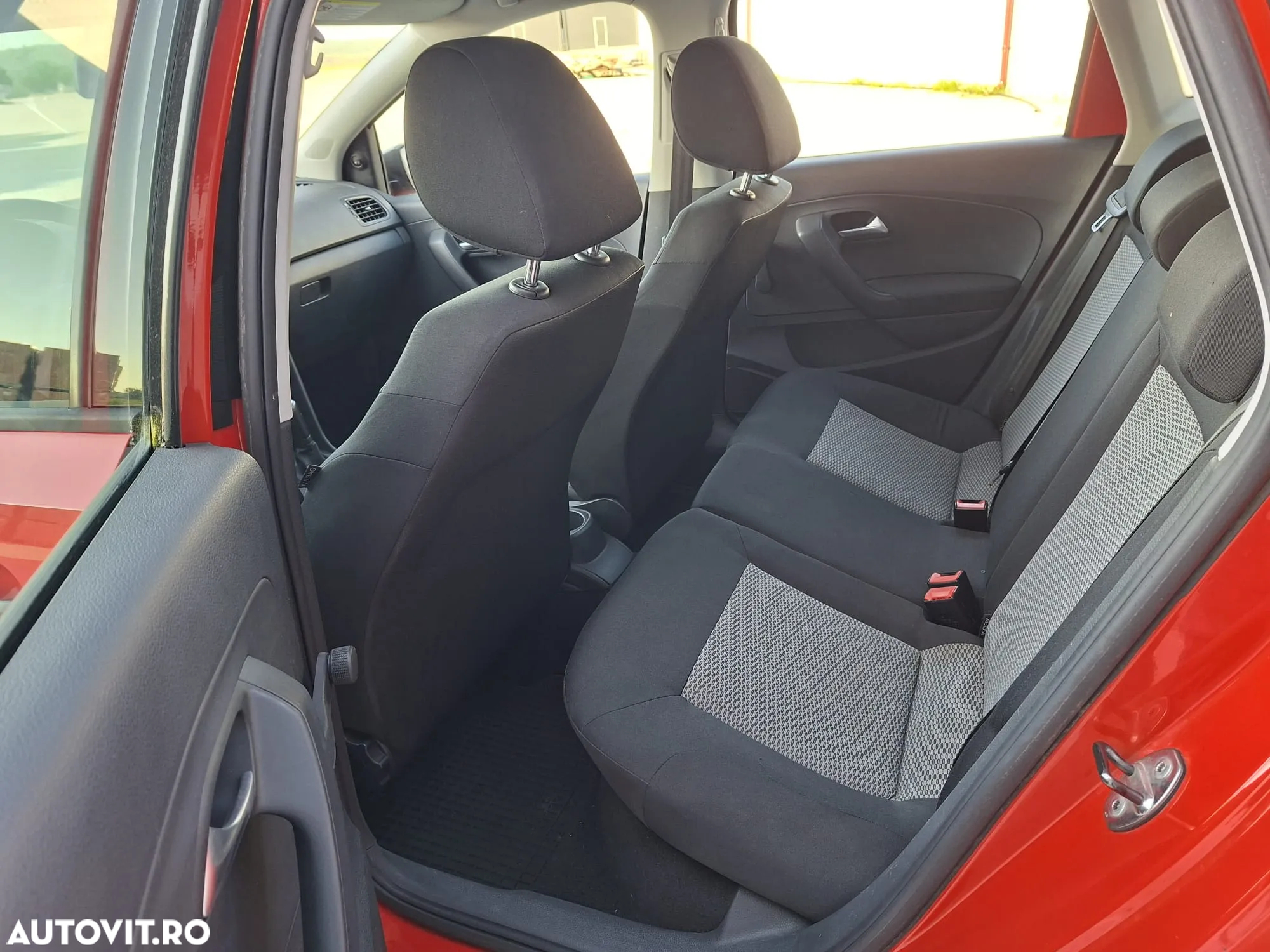 Volkswagen Polo - 7