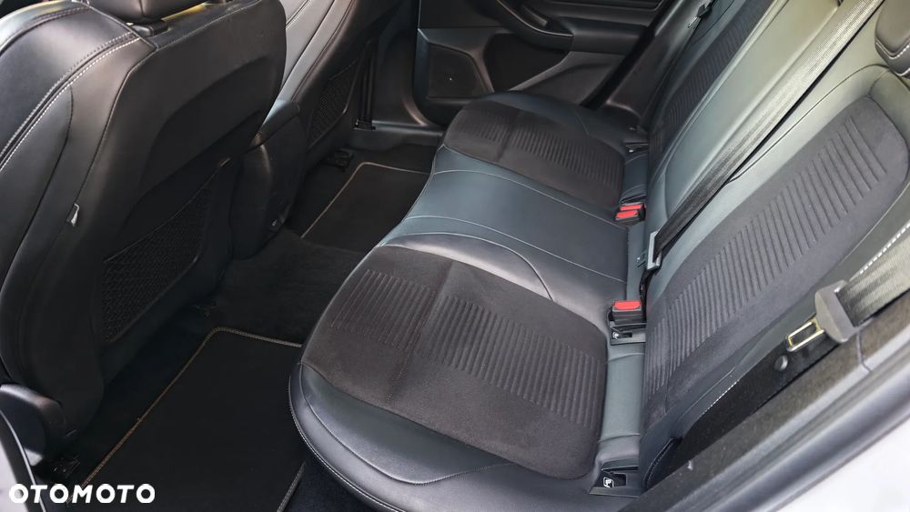 Ford Focus 2.3 EcoBoost ST-3 - 19