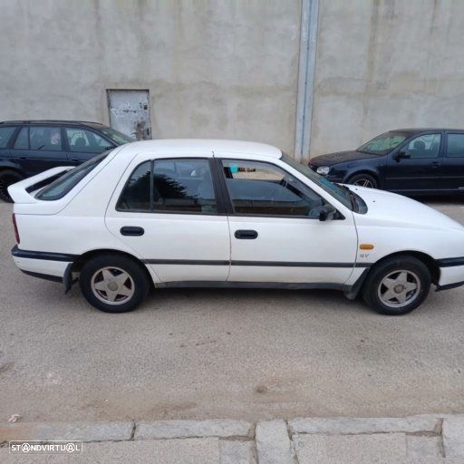Nissan Sunny Hatchback 1.4 LX - 3