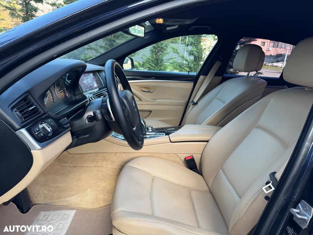 BMW Seria 5 525d xDrive AT - 11